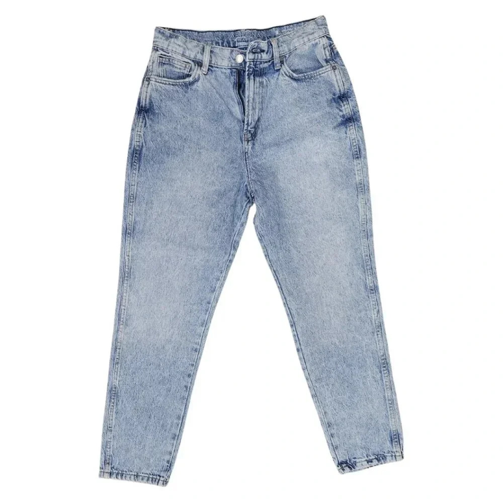 ARIZONA JEAN CO Highest Rise Mom Jeans Women's Size 9 Light Wash Denim